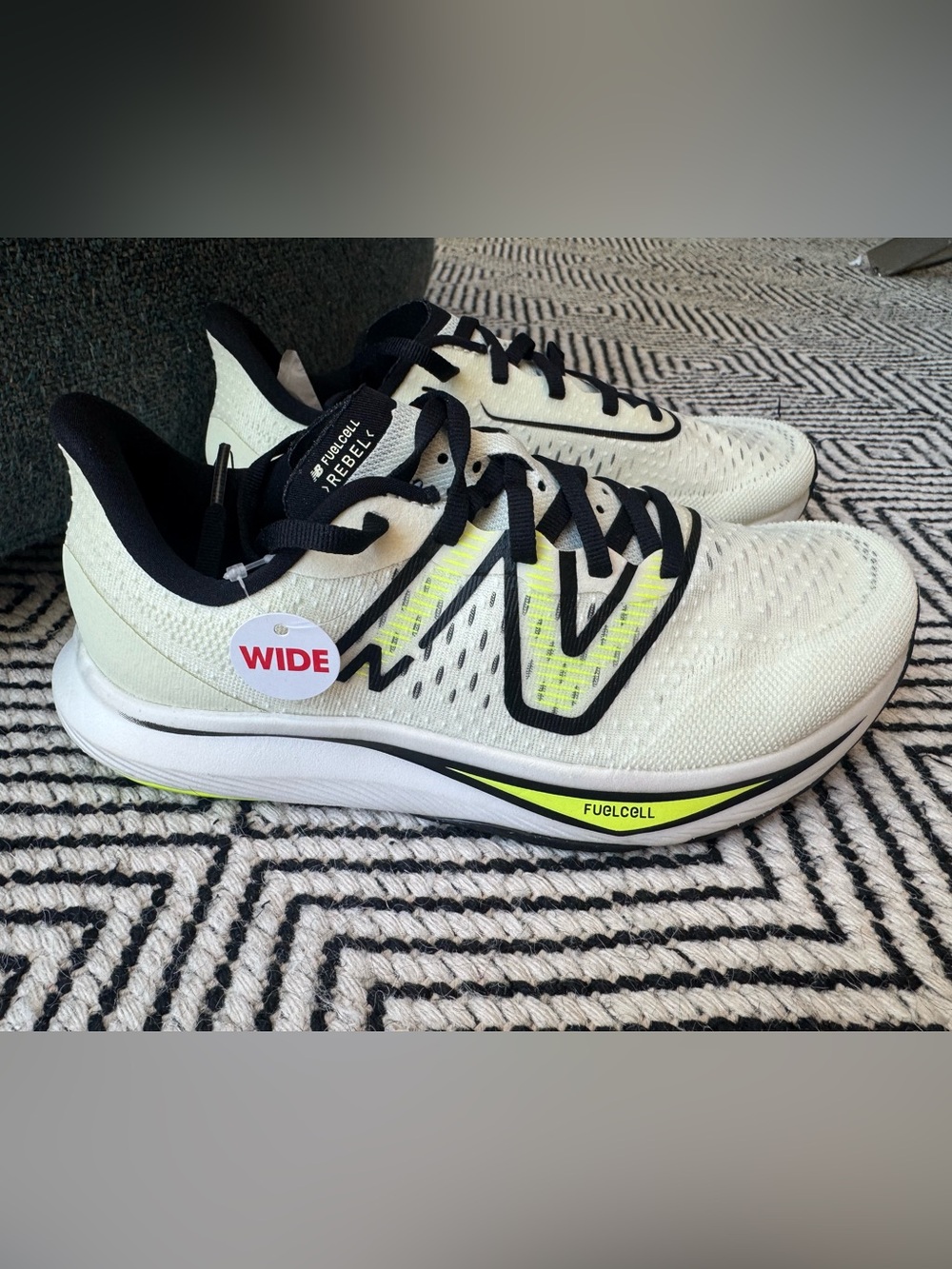 New Balance FuelCell Rebel v3 Sneakers EE wide width - new with tags and box